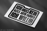 ICH MUSS KEIN ALTES AUTO FAHREN ICH WILL!!! (VERSION 2) Sticker